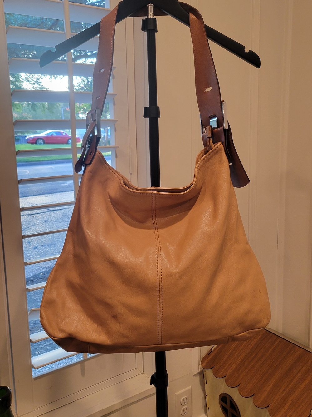 Casual Leather Hobo Shoulder Bag in Tan